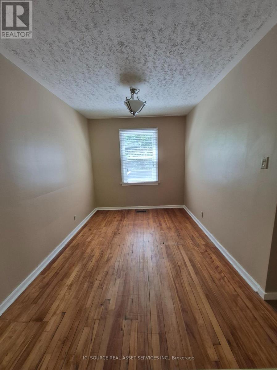 25 Watling Street, London East, Ontario  N5Y 3N4 - Photo 3 - X13764230
