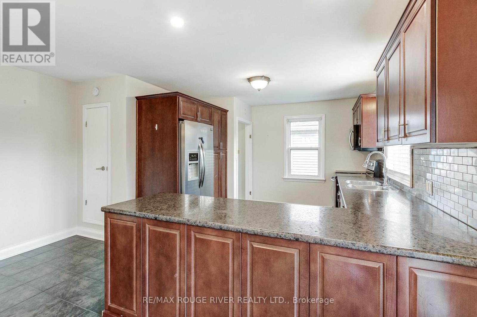 141 Haig Street, St. Catharines, Ontario  L2R 7G8 - Photo 14 - X13764242