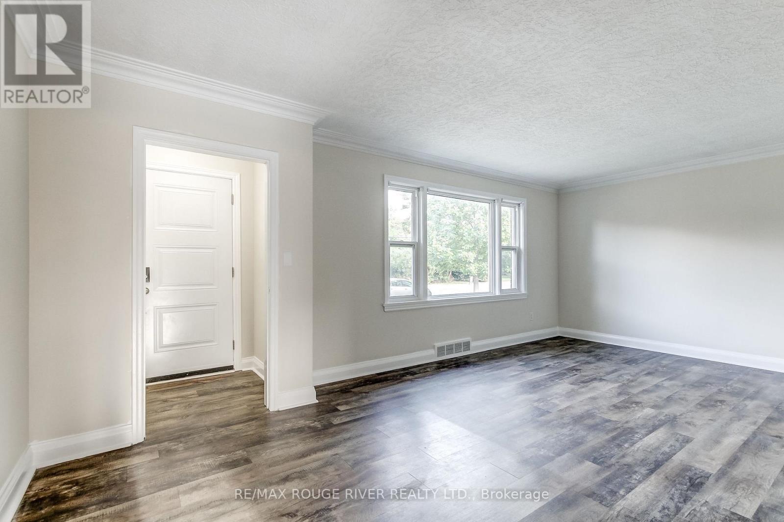 141 Haig Street, St. Catharines, Ontario  L2R 7G8 - Photo 6 - X13764242