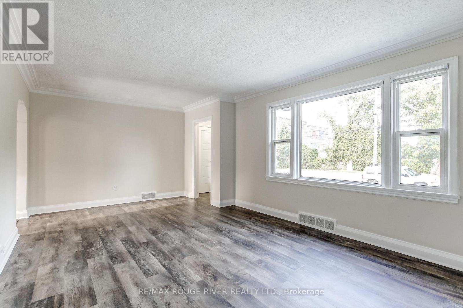 141 Haig Street, St. Catharines, Ontario  L2R 7G8 - Photo 8 - X13764242