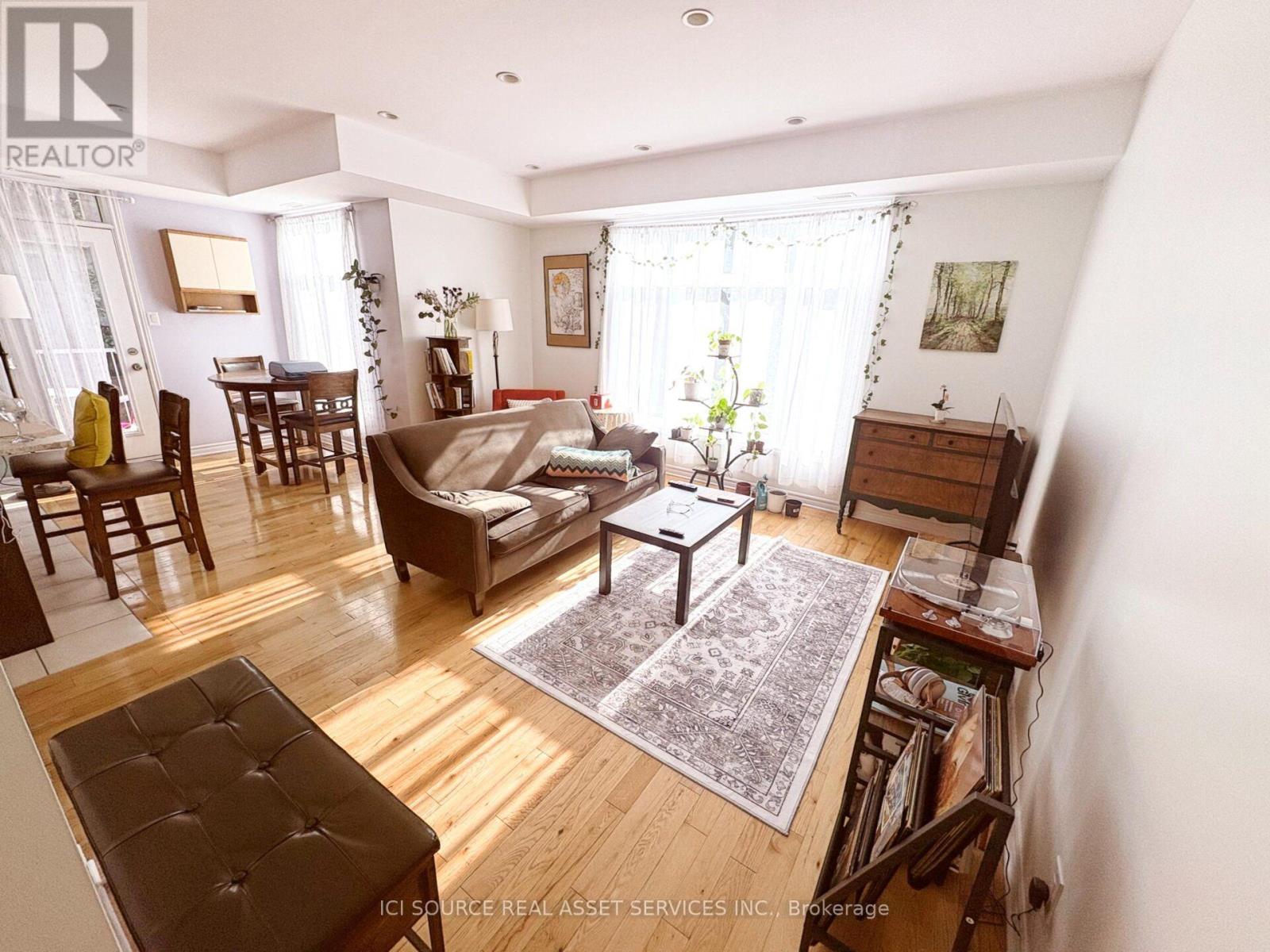 298C EVEREST PRIVATE, Ottawa, Ontario