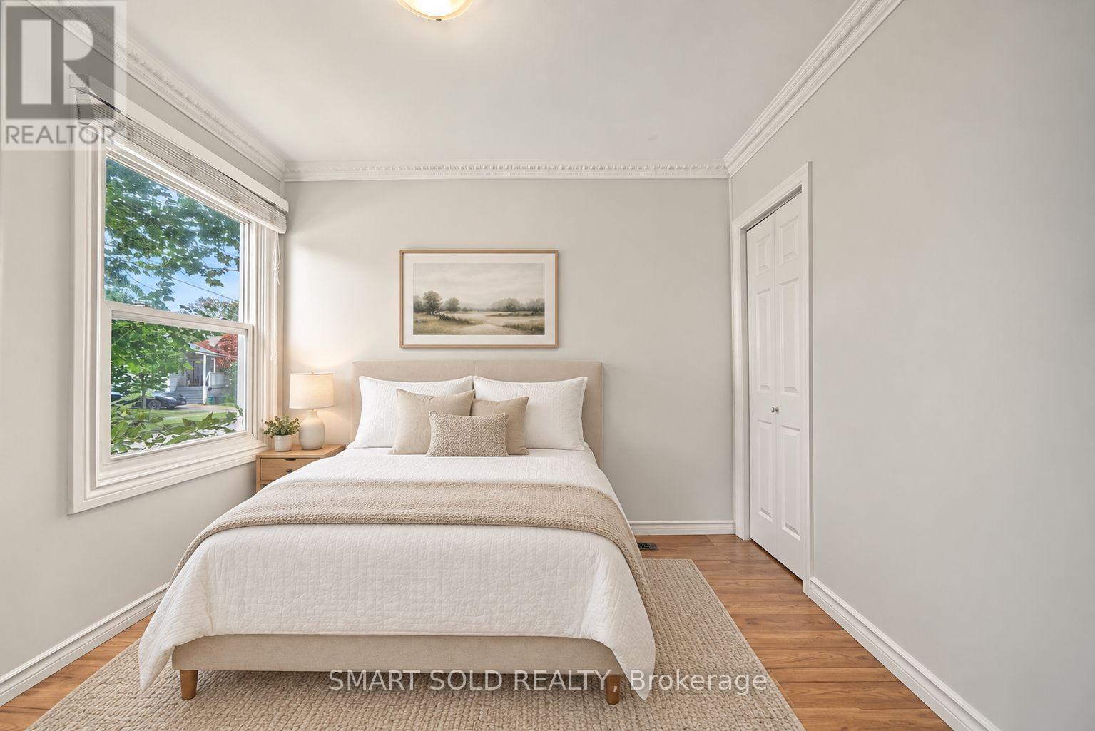 7 Elmwood Avenue, St. Catharines, Ontario  L2R 2T5 - Photo 5 - X13764262
