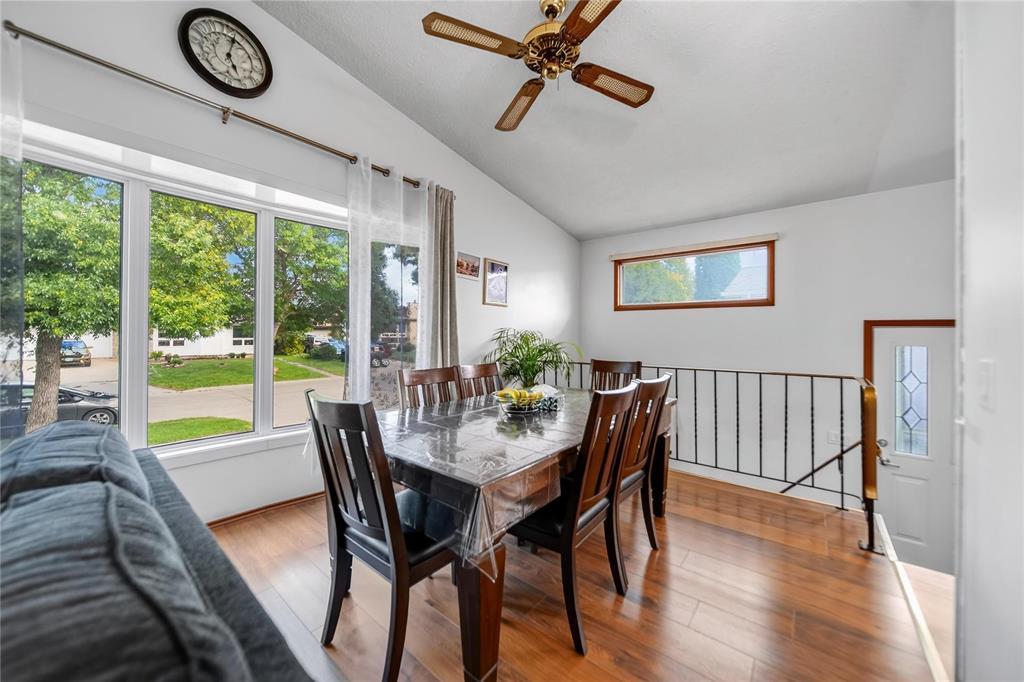 63 Arthur Wright Crescent, Winnipeg, Manitoba  R2P 1Y7 - Photo 7 - 202622628