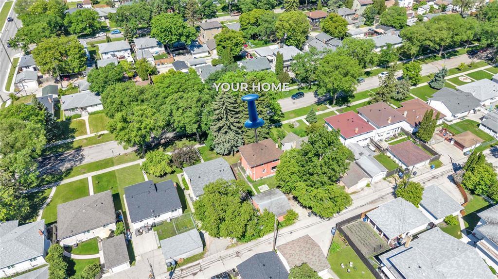 694 Brock Street, Winnipeg, Manitoba  R3N 0Z4 - Photo 2 - 202622682