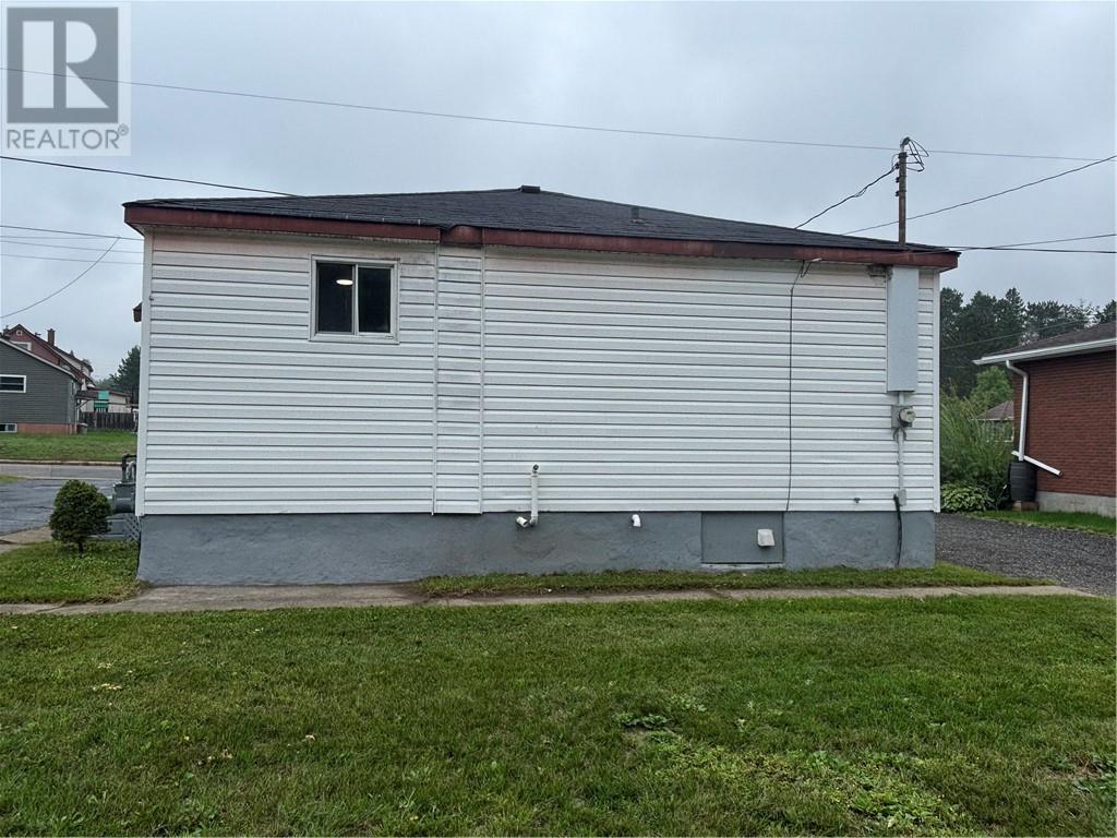 71 First Avenue, Levack, Ontario  P0M 2C0 - Photo 16 - 2130235