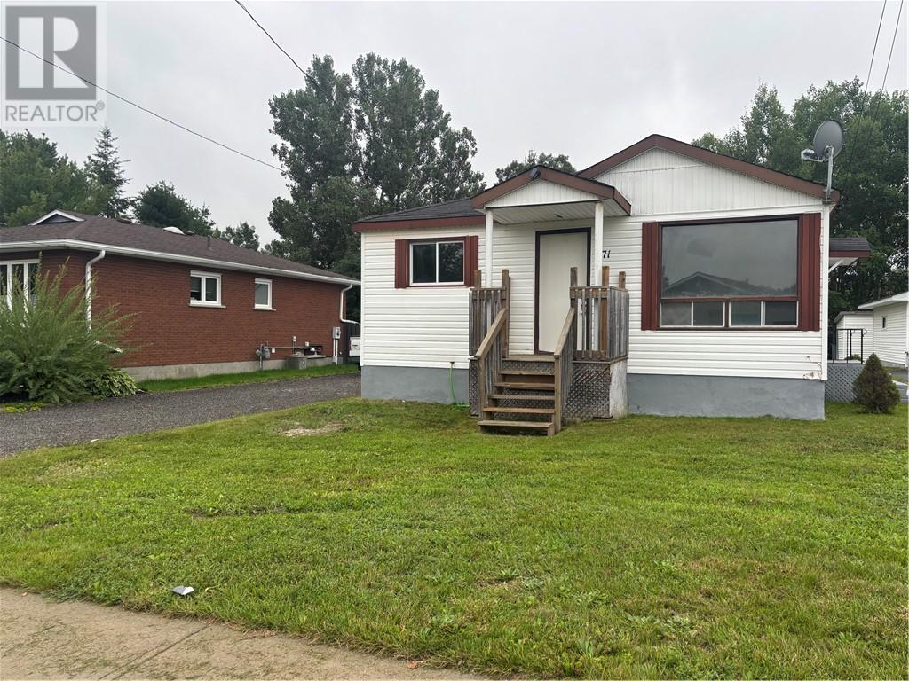 71 First Avenue, Levack, Ontario  P0M 2C0 - Photo 3 - 2130235
