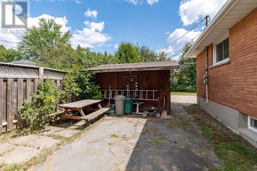 1609 Redfern, Greater Sudbury, Ontario  P3A 3S8 - Photo 36 - 2130206