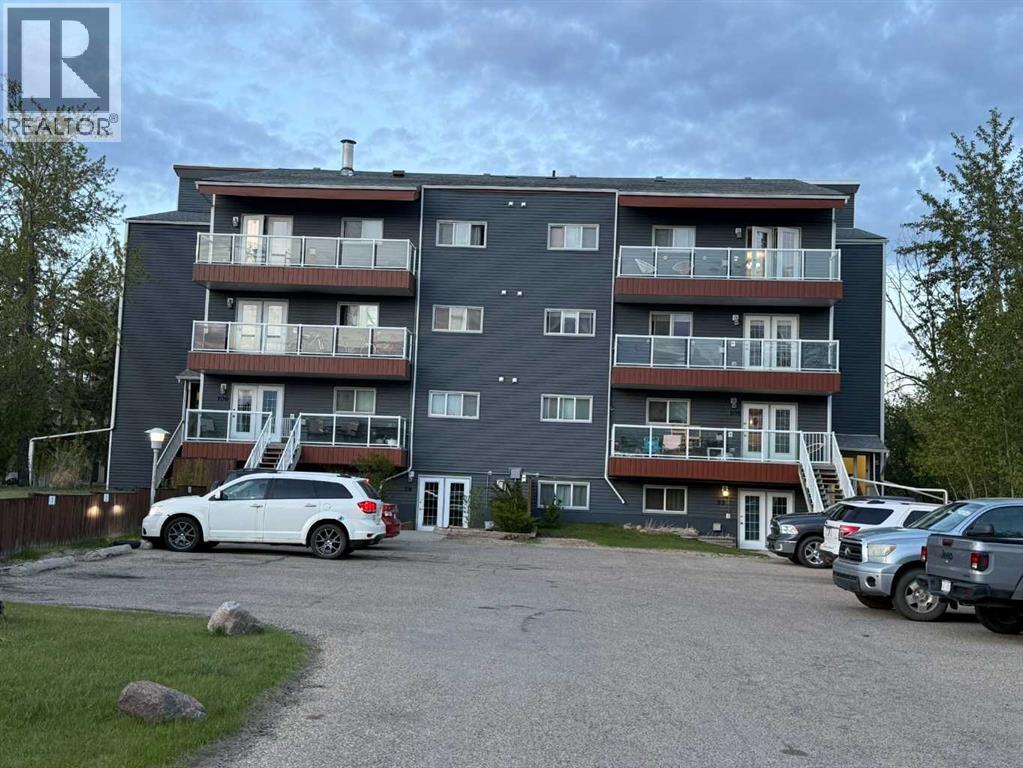 201, 5519 Kerry Wood Drive, Red Deer, Alberta  T4N 4X3 - Photo 1 - A2312366
