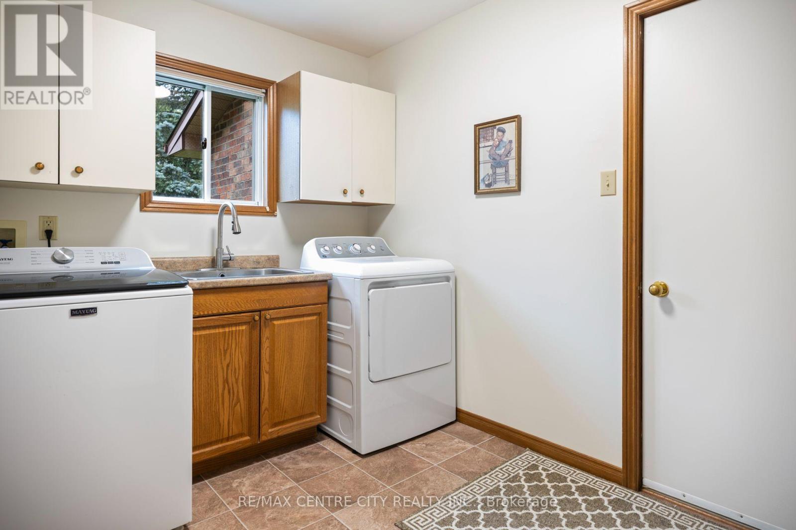 334 Canterbury Place, Central Elgin (Belmont), Ontario  N0L 1B0 - Photo 15 - X13764320