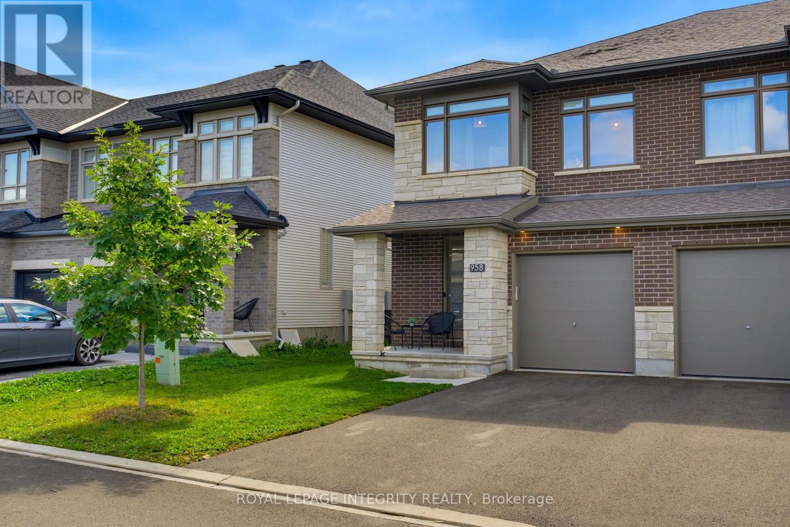 958 Omagaki Way, Ottawa, Ontario  K1X 0J3 - Photo 2 - X13764312