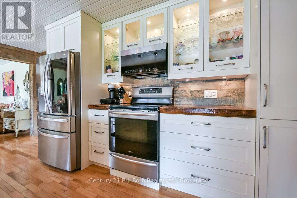 465 Ridge Road E, Oro-Medonte, Ontario  L0L 2E0 - Photo 14 - S13764294
