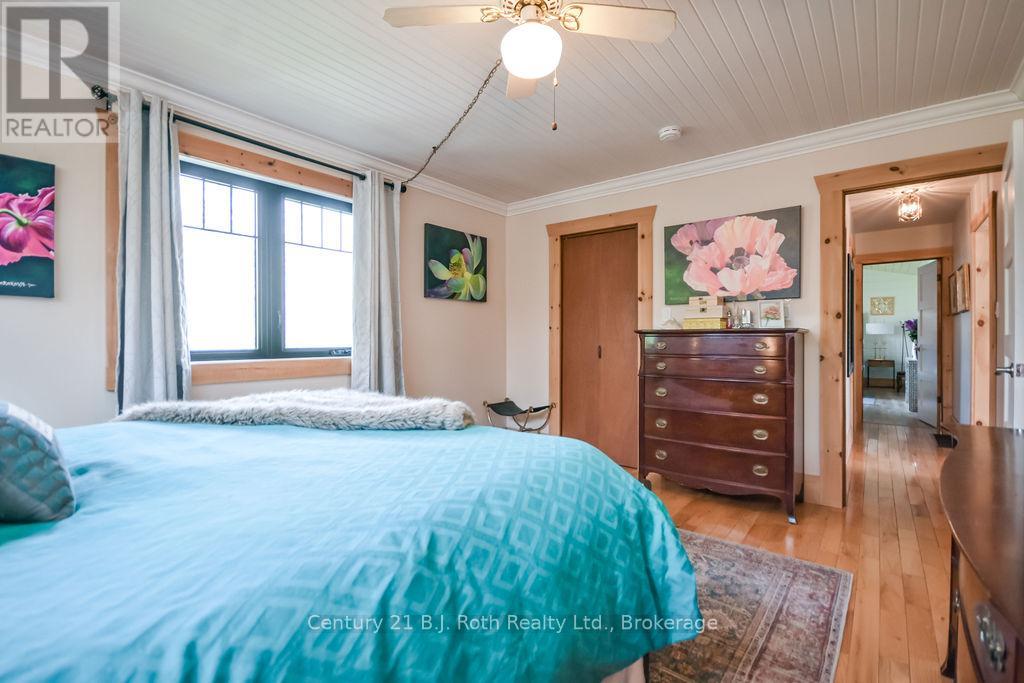 465 Ridge Road E, Oro-Medonte, Ontario  L0L 2E0 - Photo 18 - S13764294