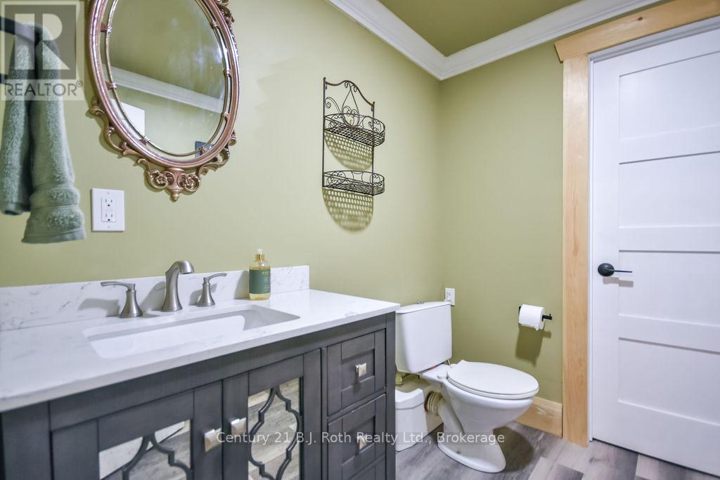 465 Ridge Road E, Oro-Medonte, Ontario  L0L 2E0 - Photo 25 - S13764294