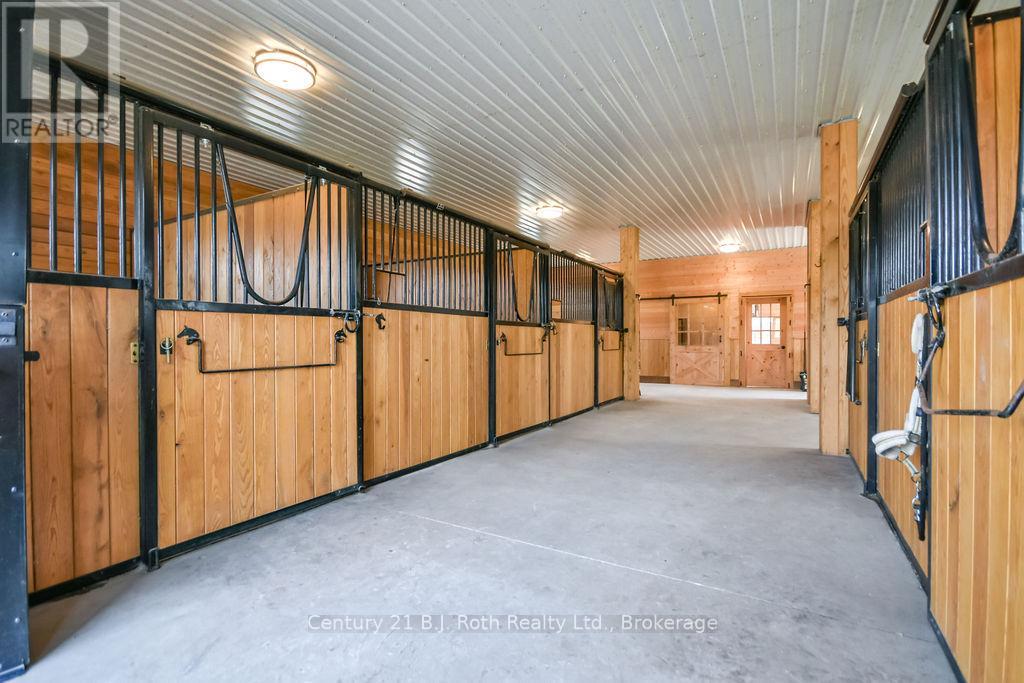 465 Ridge Road E, Oro-Medonte, Ontario  L0L 2E0 - Photo 28 - S13764294