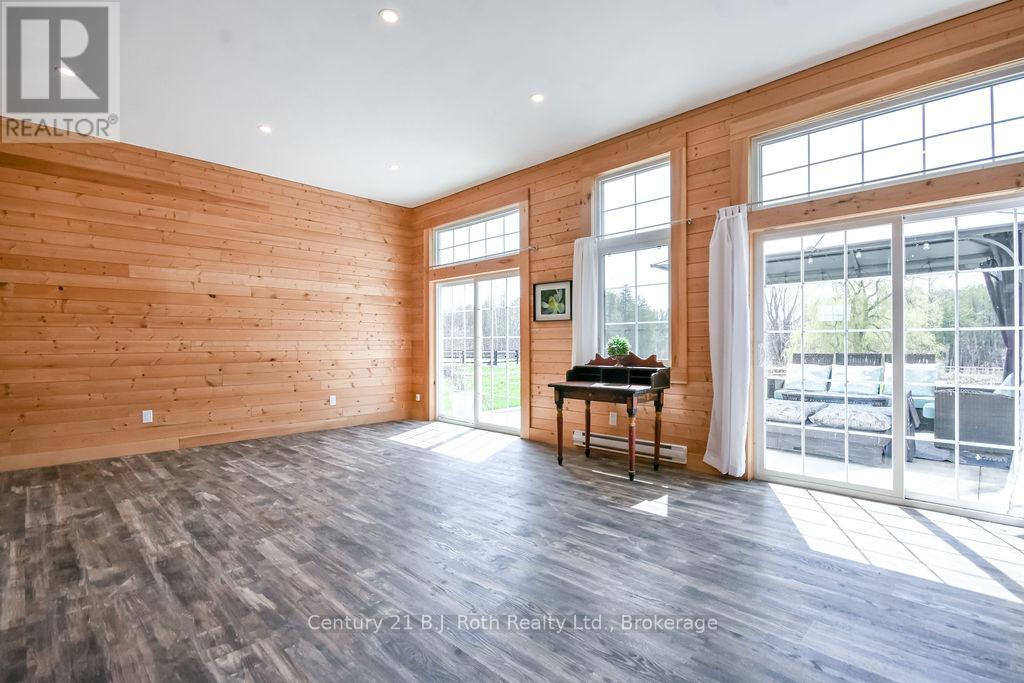 465 Ridge Road E, Oro-Medonte, Ontario  L0L 2E0 - Photo 36 - S13764294