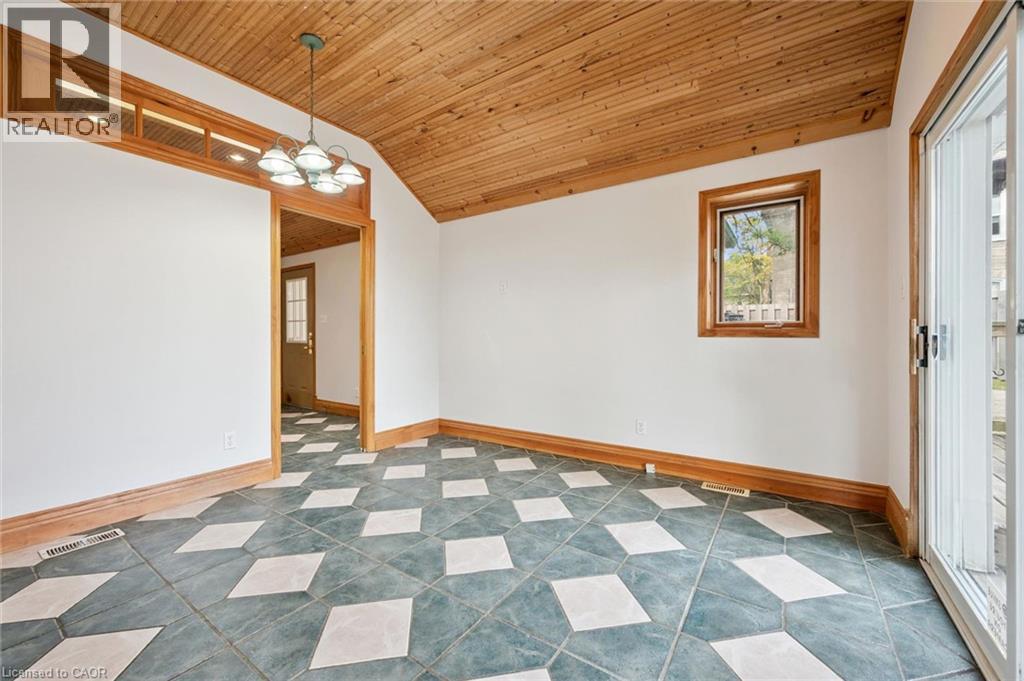 344 Queen Street W, Cambridge, Ontario  N3C 1G8 - Photo 13 - 40861998