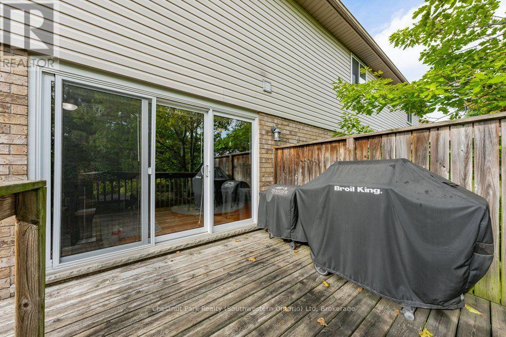 48 - 31 Schroder Crescent, Guelph (Grange Road), Ontario  N1E 7M6 - Photo 43 - X13764338