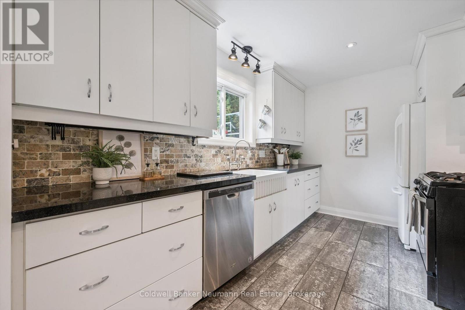 68 Albert Street, Guelph (Dovercliffe Park/old University), Ontario  N1G 1C8 - Photo 9 - X13764362