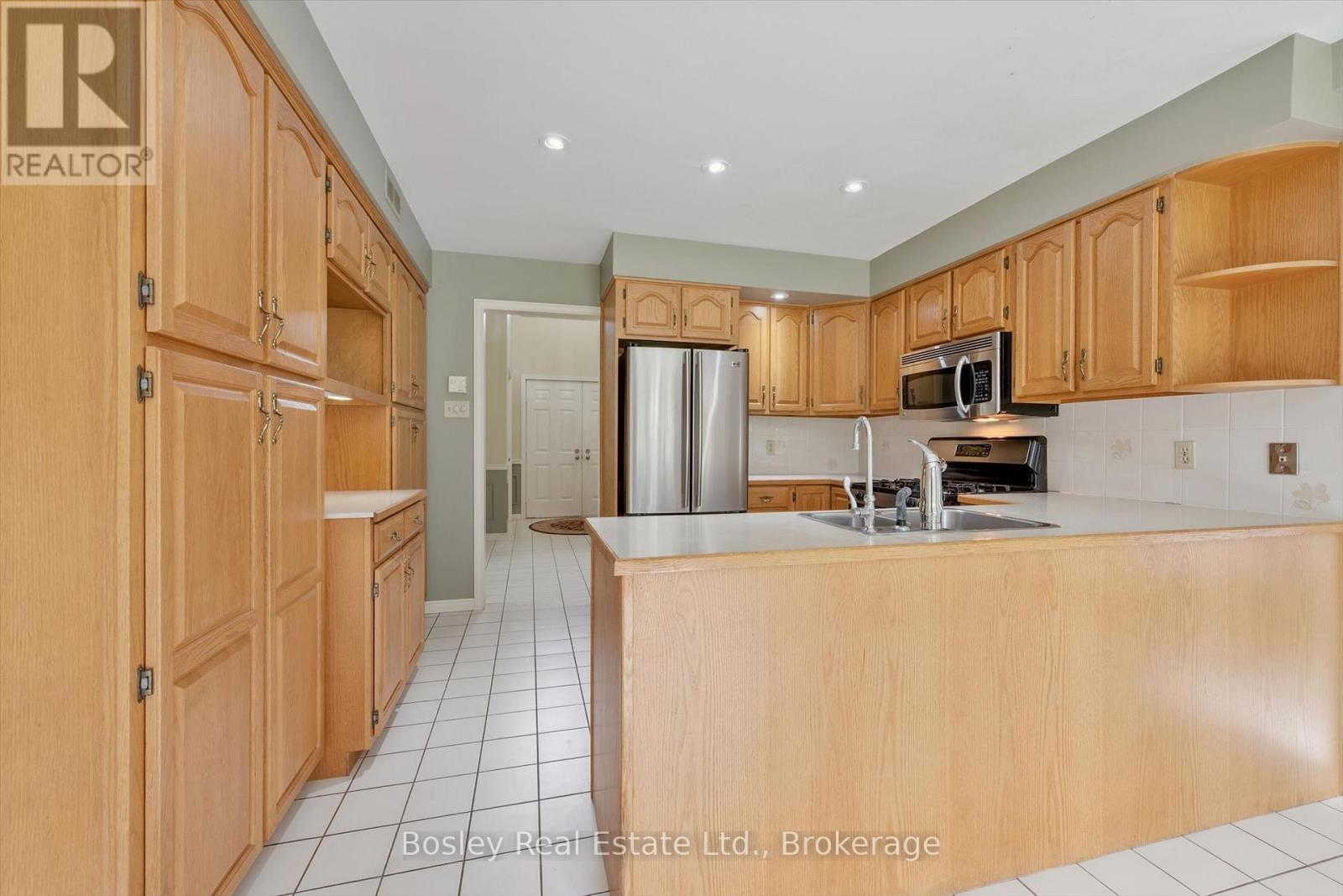 240 St Ann Avenue, Wilmot, Ontario  N0B 2L0 - Photo 6 - X13764364