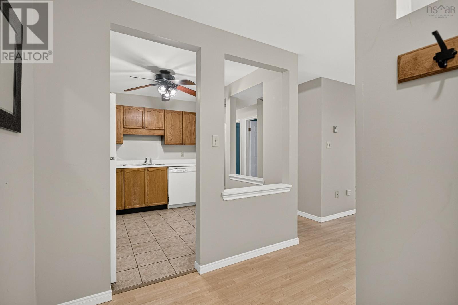 312 83 Kearney Lake Road, Halifax, Nova Scotia  B3M 4E6 - Photo 4 - 202622834