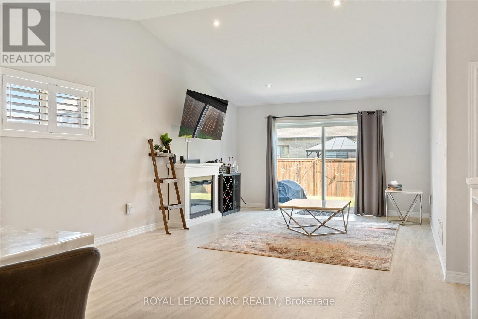141 Acacia Road, Pelham, Ontario  L3E 0A9 - Photo 11 - X13764304