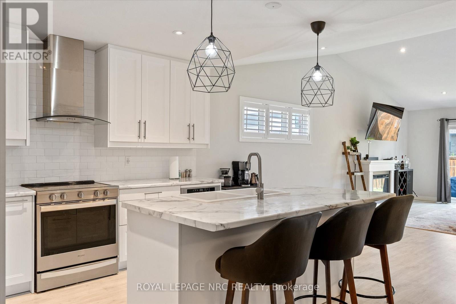 141 Acacia Road, Pelham, Ontario  L3E 0A9 - Photo 6 - X13764304