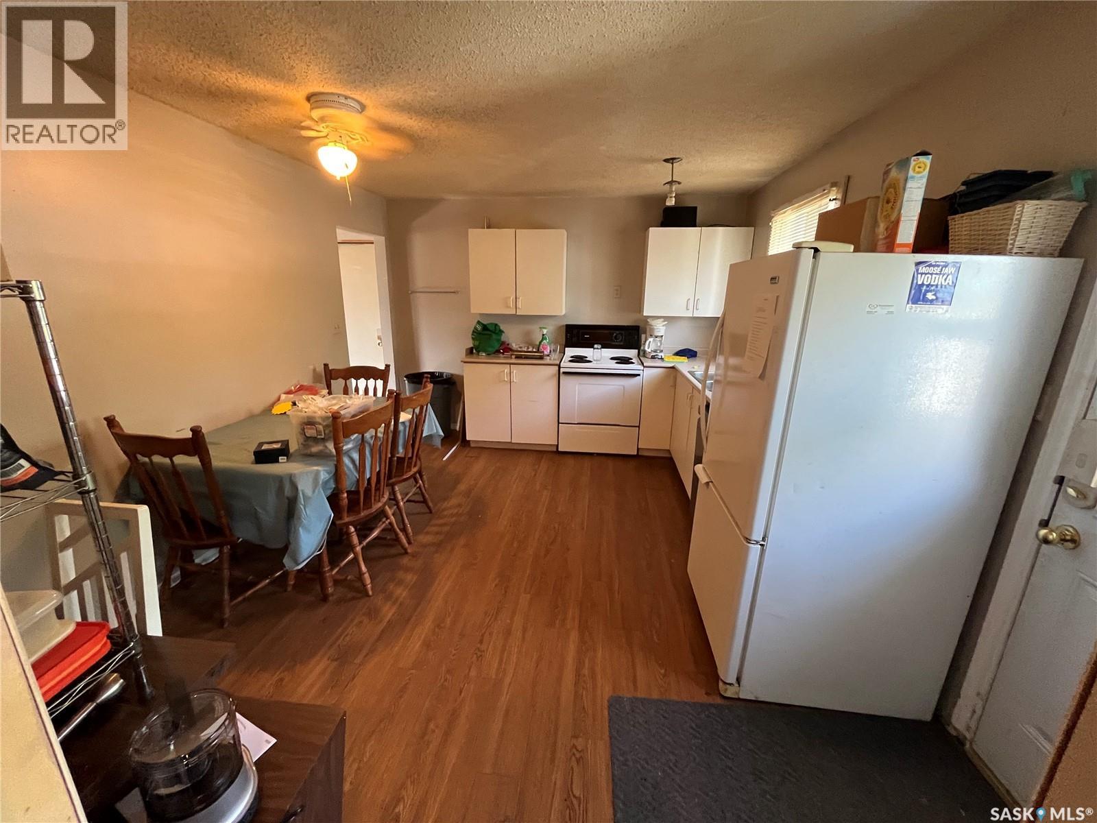 128 1st Avenue S, Coronach, Saskatchewan  S0H 0Z0 - Photo 28 - SK047997