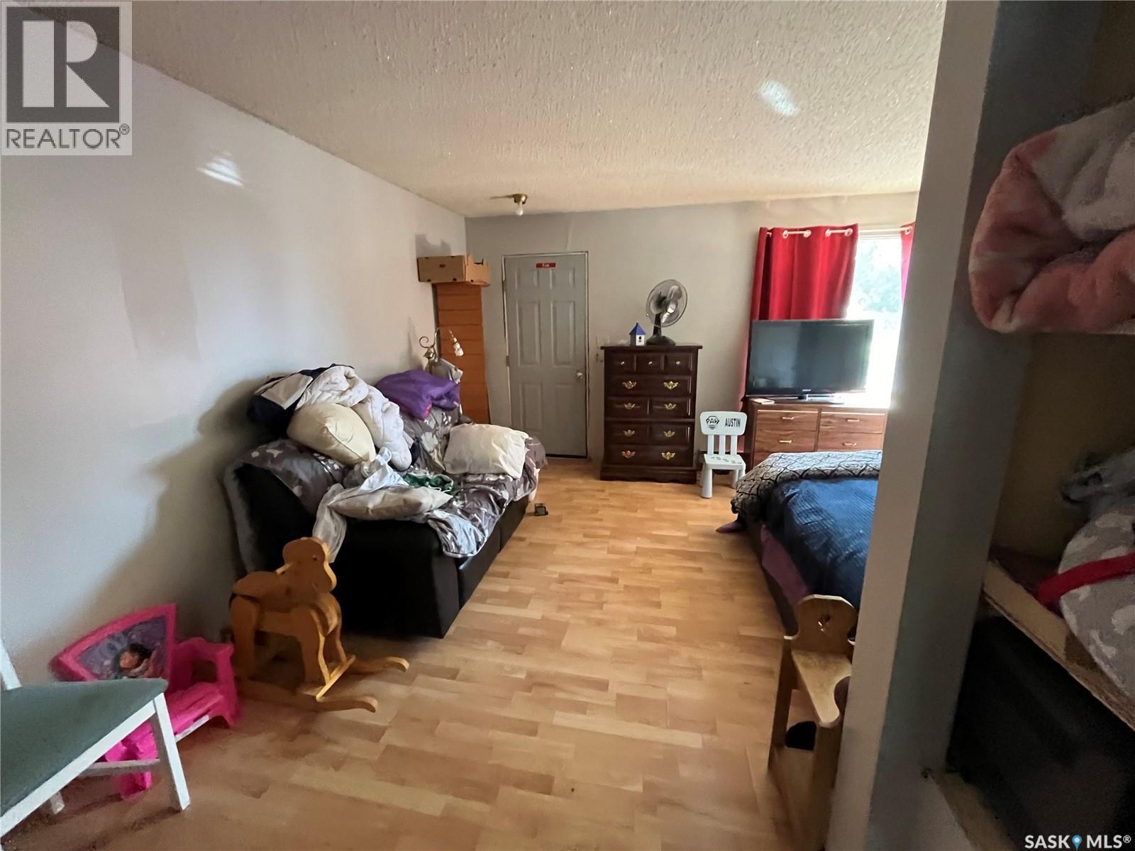 128 1st Avenue S, Coronach, Saskatchewan  S0H 0Z0 - Photo 29 - SK047997