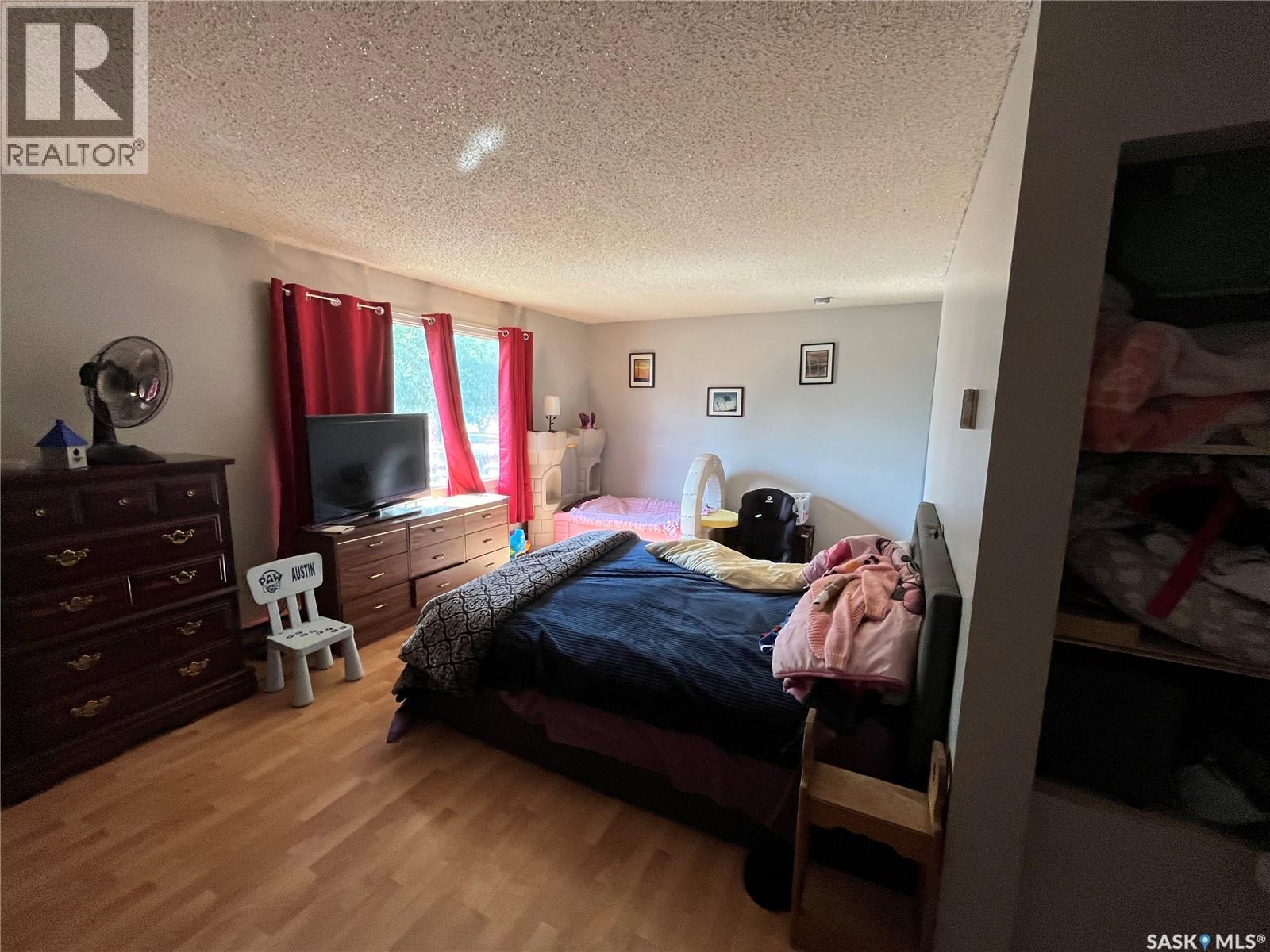128 1st Avenue S, Coronach, Saskatchewan  S0H 0Z0 - Photo 30 - SK047997