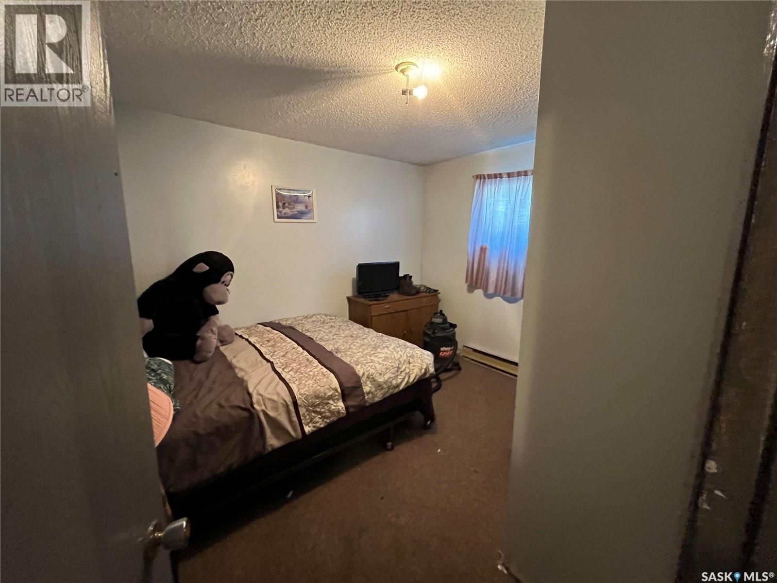 128 1st Avenue S, Coronach, Saskatchewan  S0H 0Z0 - Photo 33 - SK047997