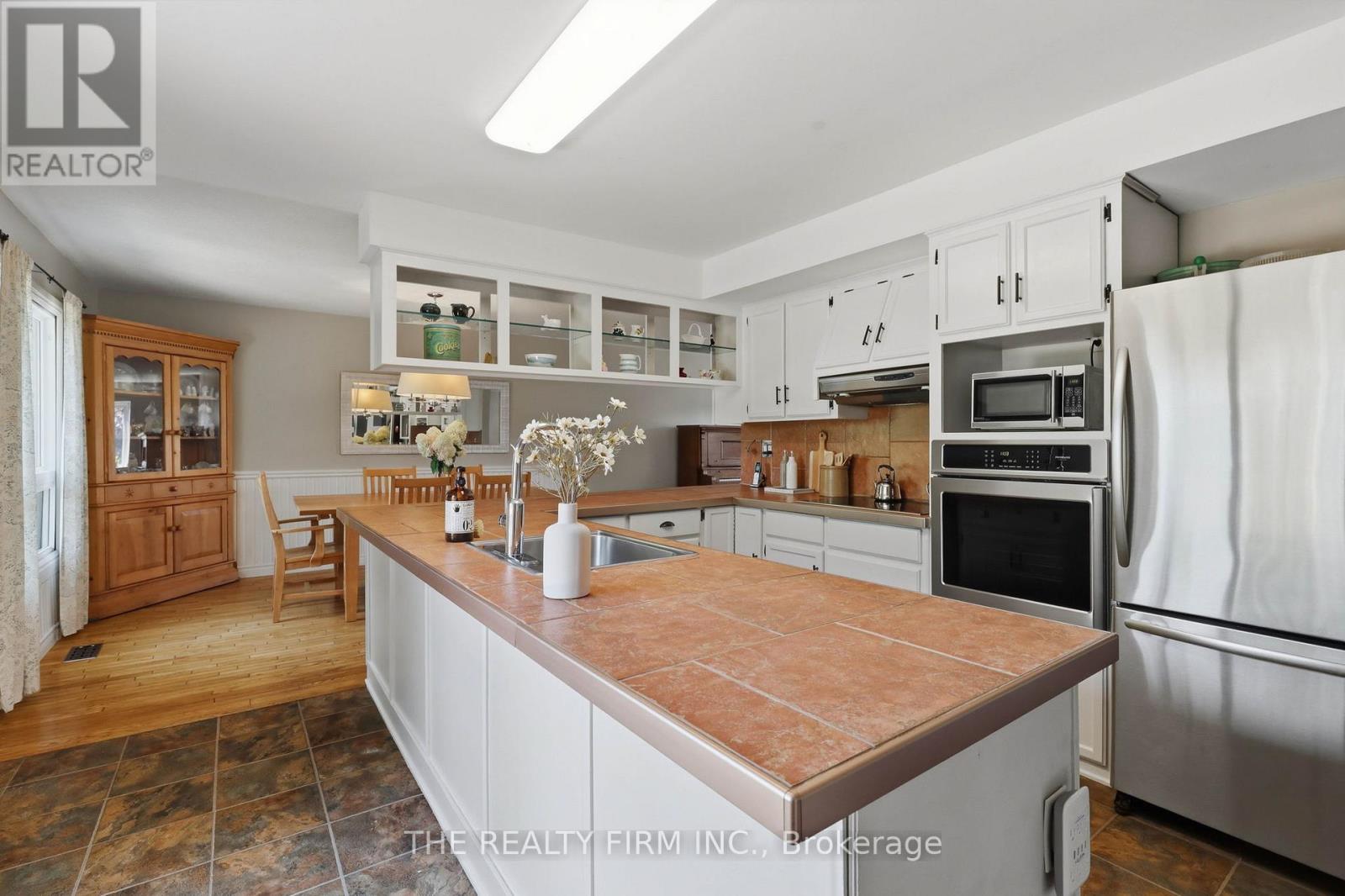 1 Hueston Drive, Thames Centre, Ontario  N0M 2P0 - Photo 12 - X13764402