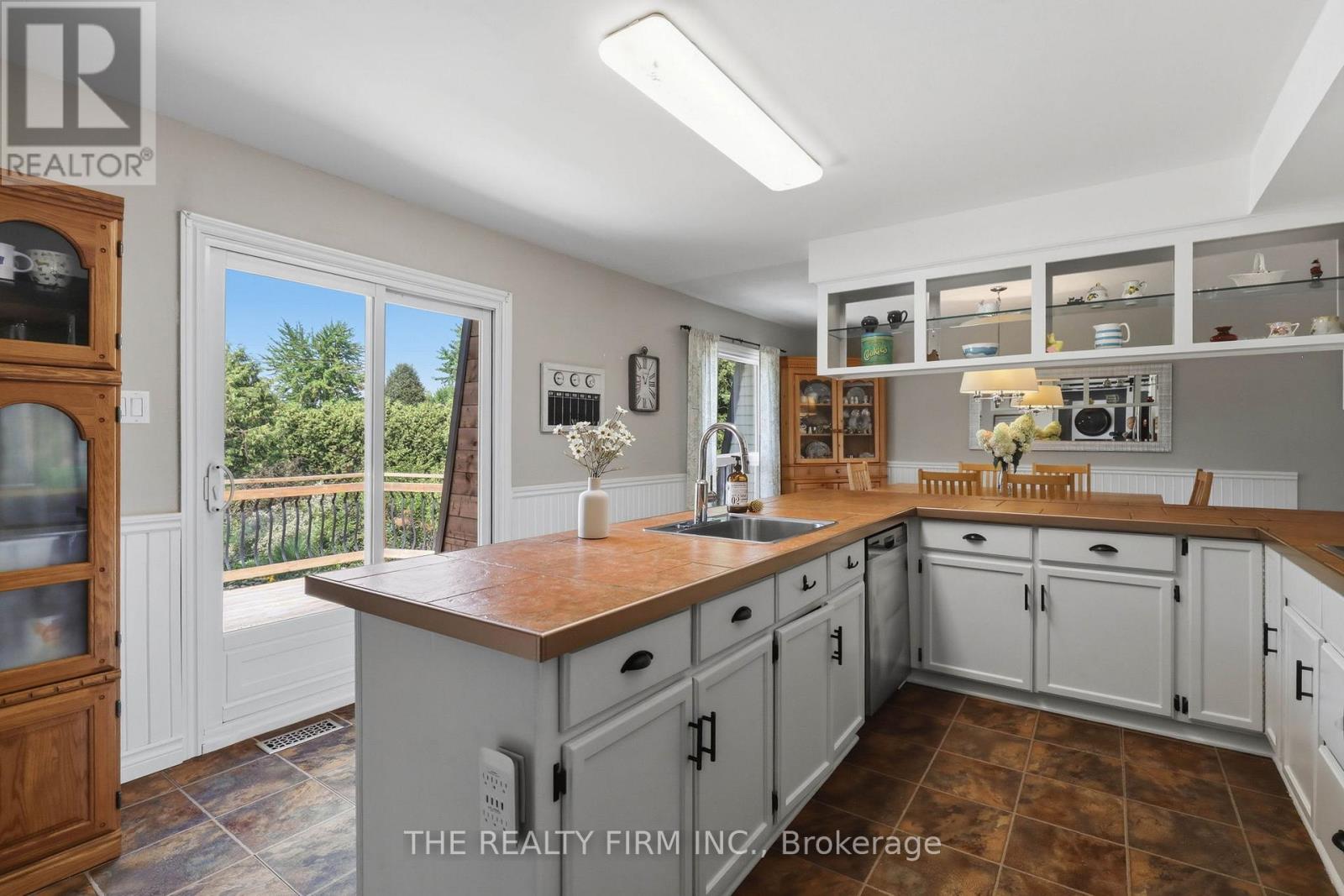 1 Hueston Drive, Thames Centre, Ontario  N0M 2P0 - Photo 13 - X13764402