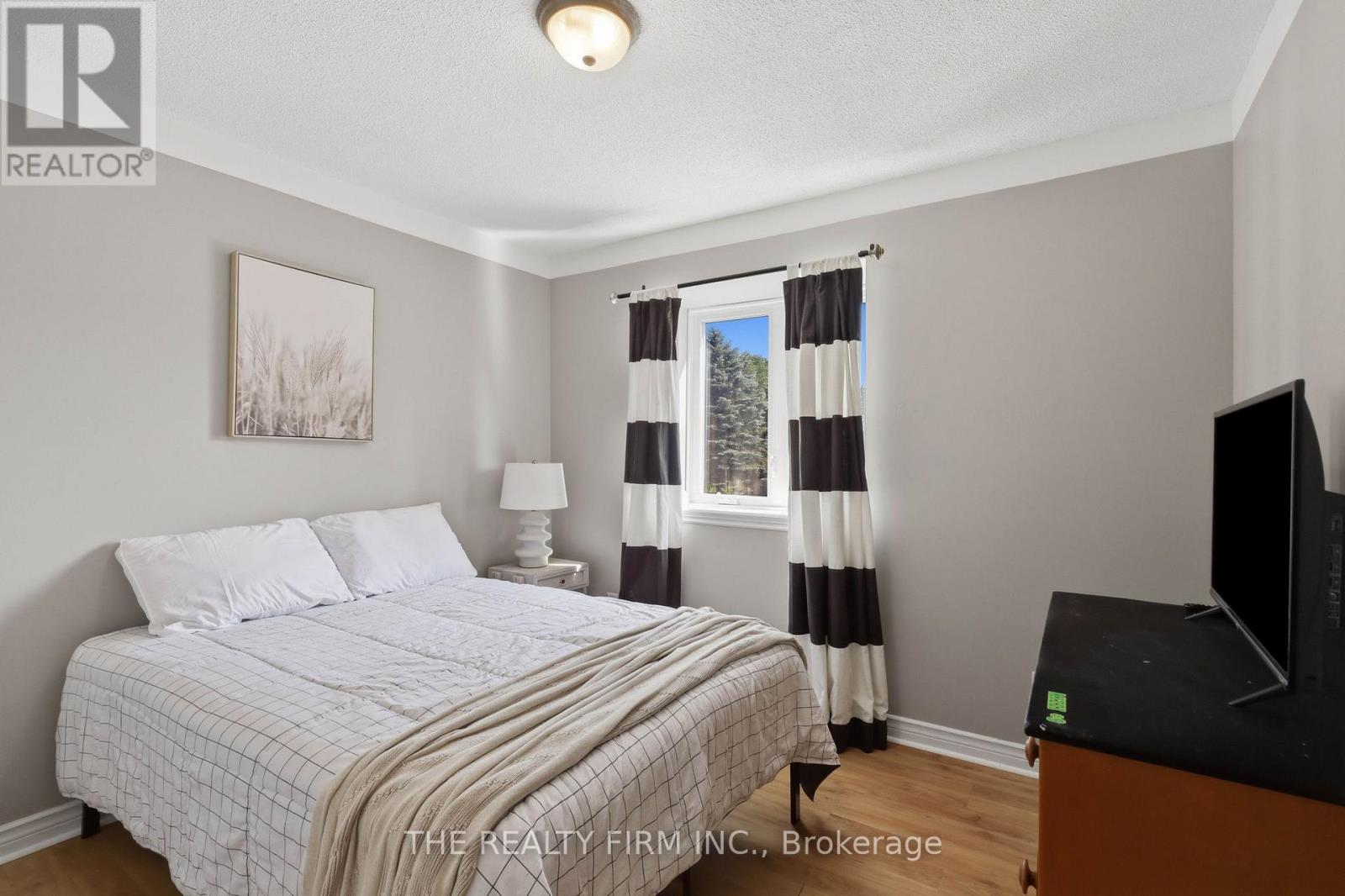 1 Hueston Drive, Thames Centre, Ontario  N0M 2P0 - Photo 17 - X13764402