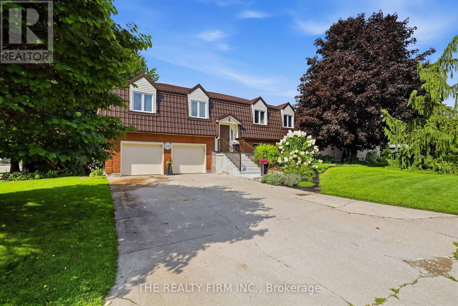 1 Hueston Drive, Thames Centre, Ontario  N0M 2P0 - Photo 2 - X13764402