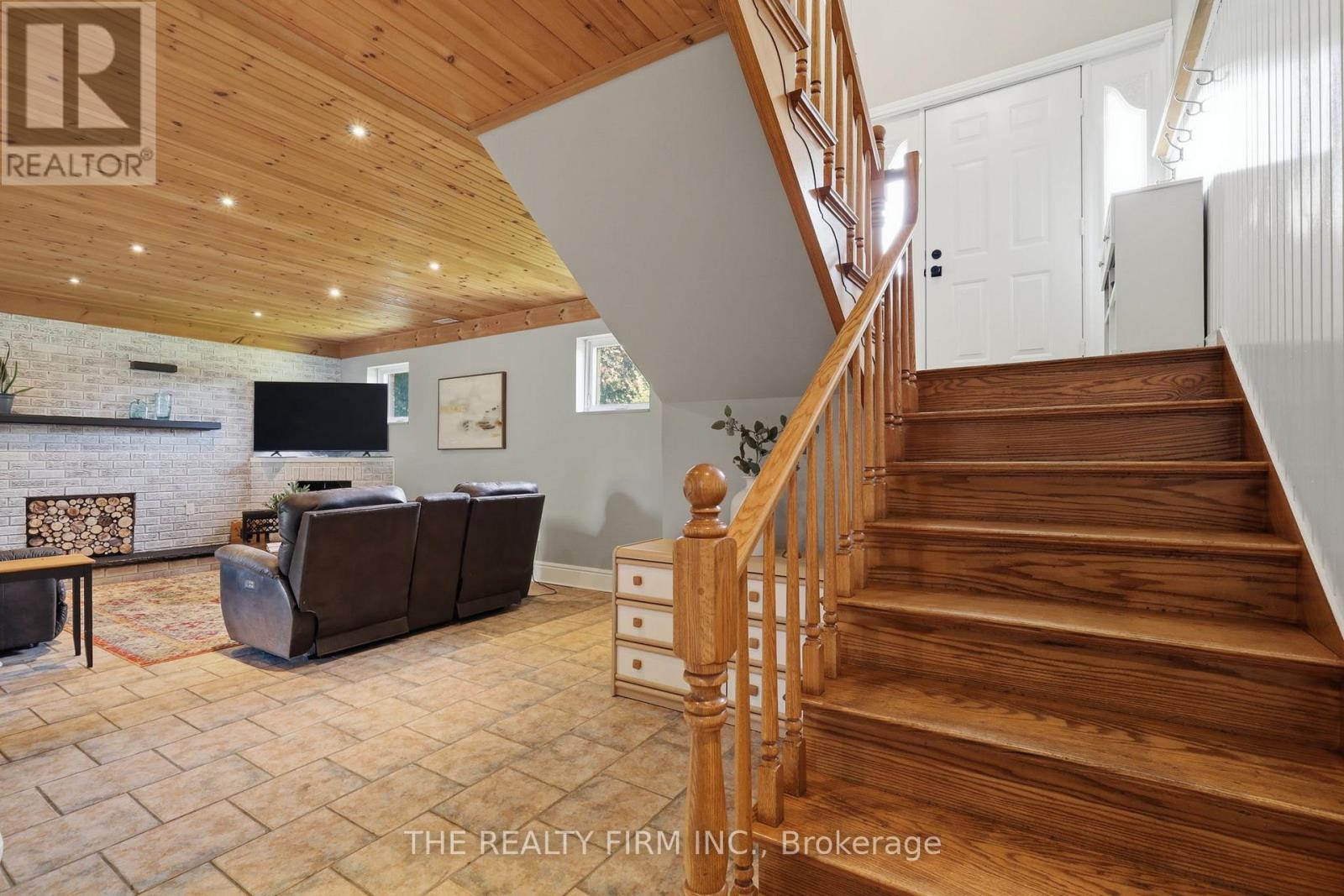 1 Hueston Drive, Thames Centre, Ontario  N0M 2P0 - Photo 20 - X13764402