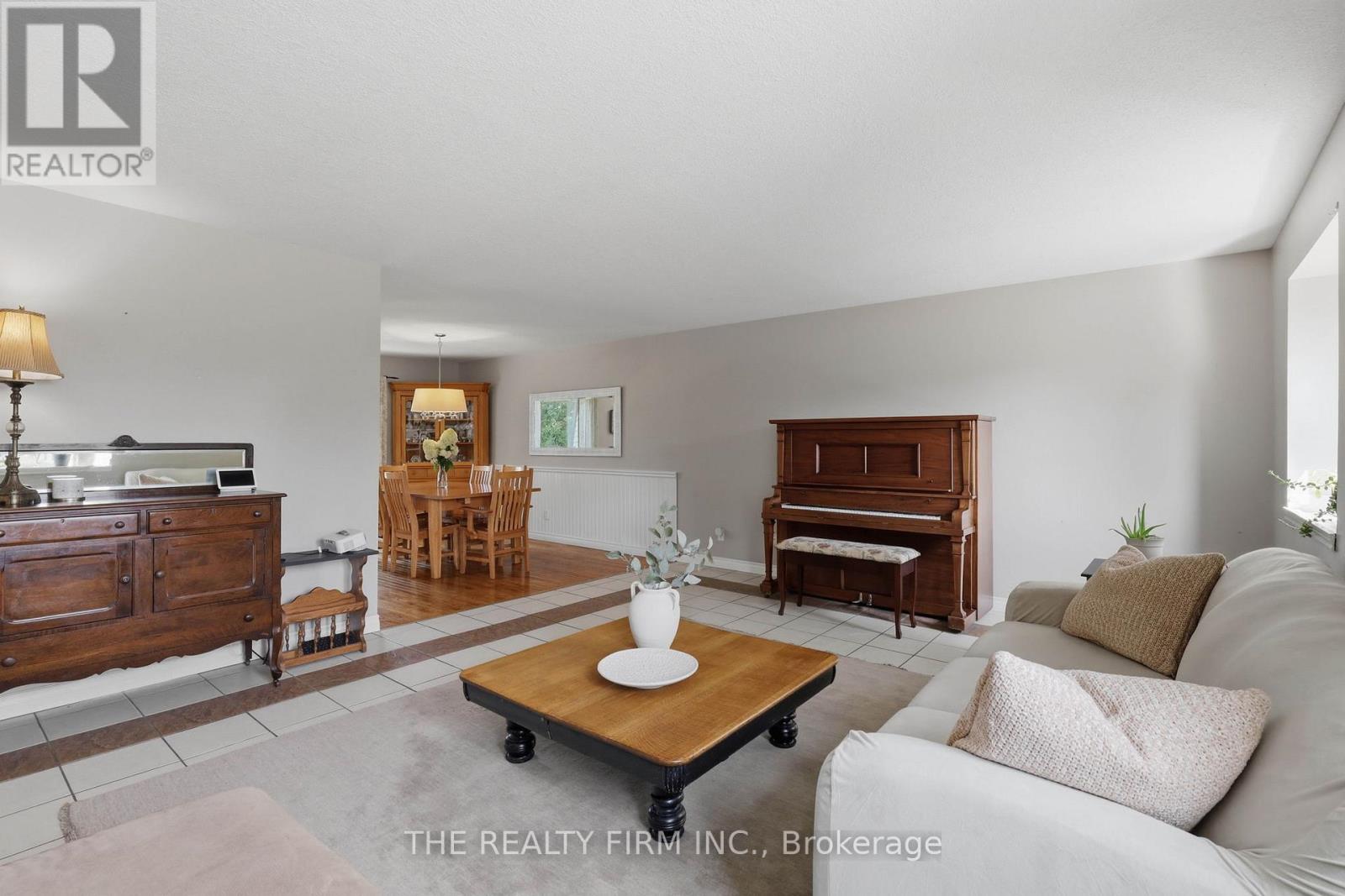 1 Hueston Drive, Thames Centre, Ontario  N0M 2P0 - Photo 6 - X13764402