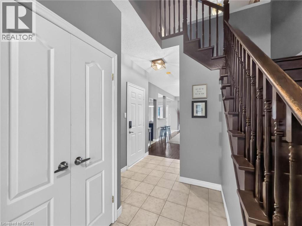 27 Olivia Place, Ancaster, Ontario  L9K 1R3 - Photo 6 - 40861110