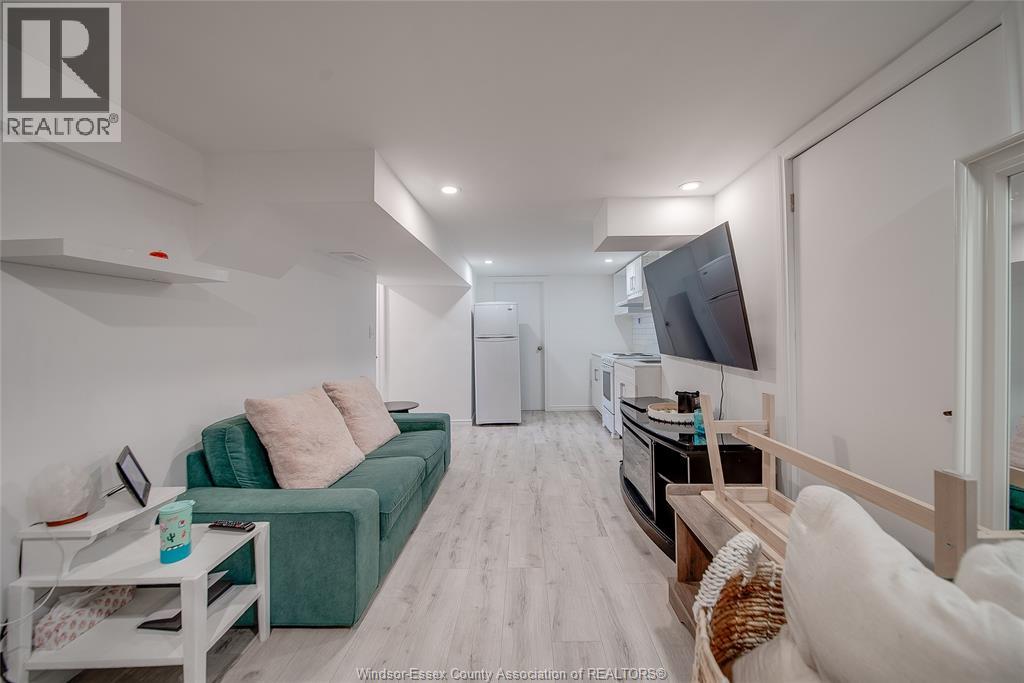 1215 Chappell Unit# Lower, Windsor, Ontario  N9C 3C8 - Photo 6 - 26021722