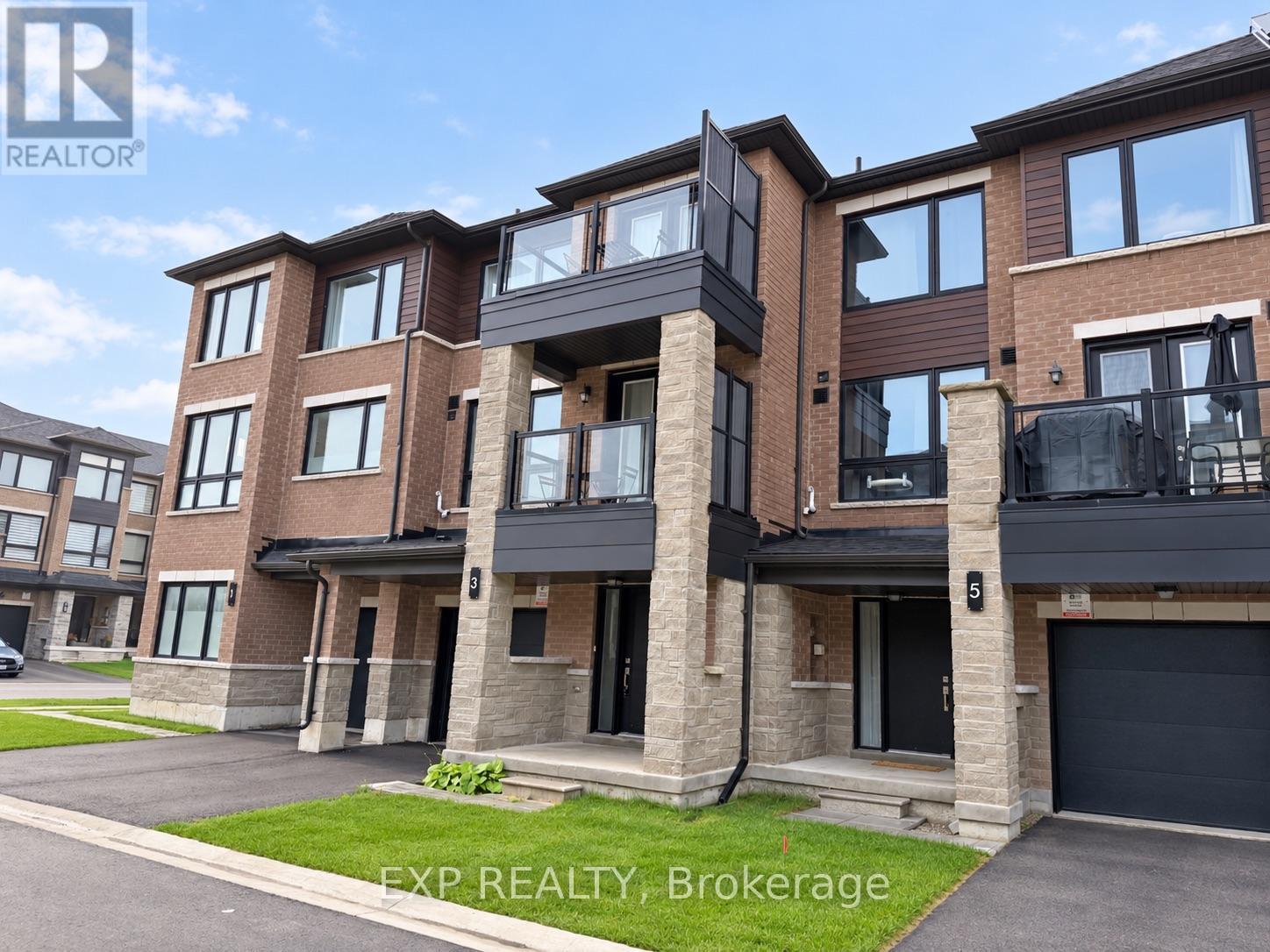 3 RED MAPLE LANE