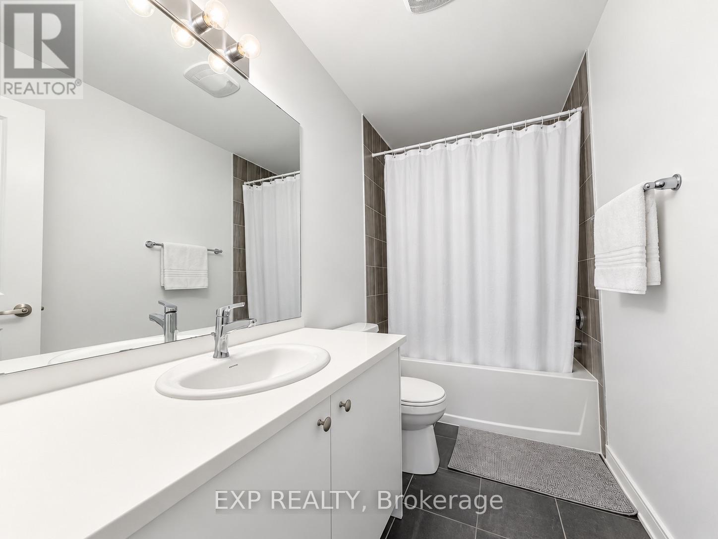 3 Red Maple Lane, Barrie (Innis-Shore), Ontario  L4N 0H7 - Photo 20 - S13764420