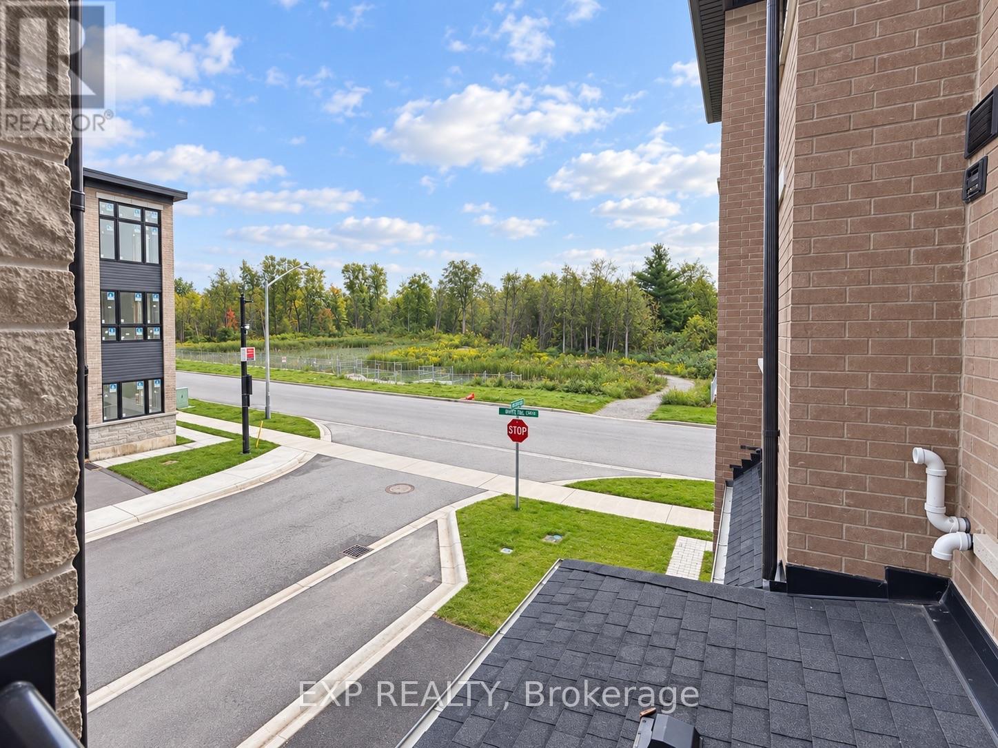 3 Red Maple Lane, Barrie (Innis-Shore), Ontario  L4N 0H7 - Photo 32 - S13764420