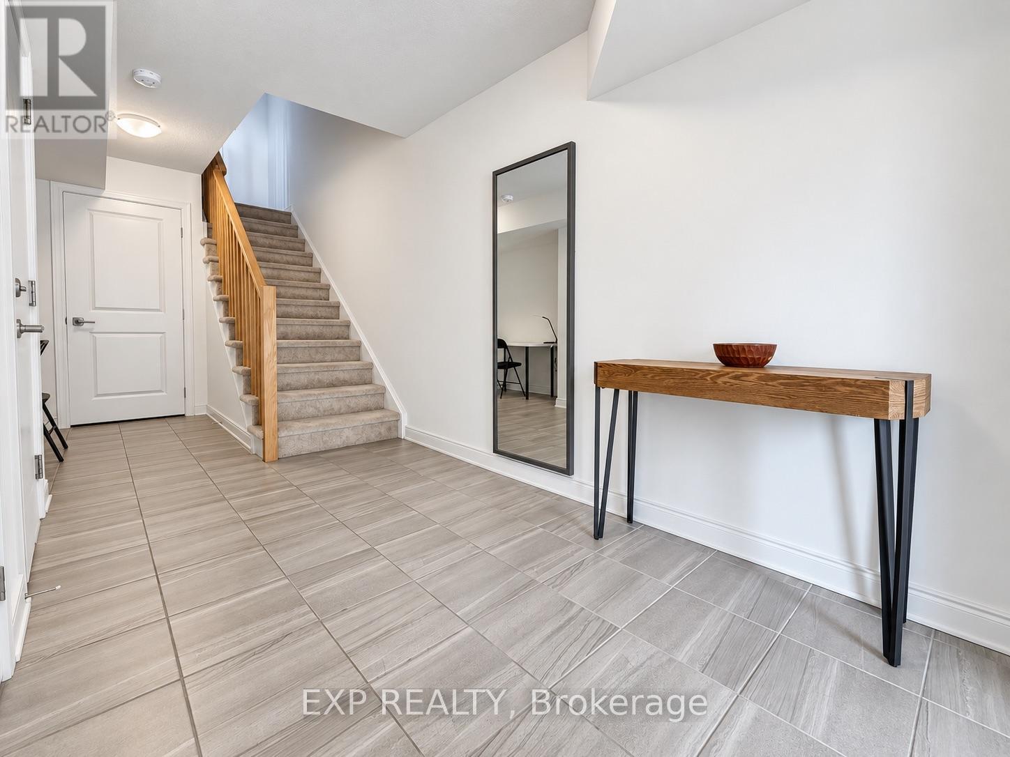 3 Red Maple Lane, Barrie (Innis-Shore), Ontario  L4N 0H7 - Photo 4 - S13764420