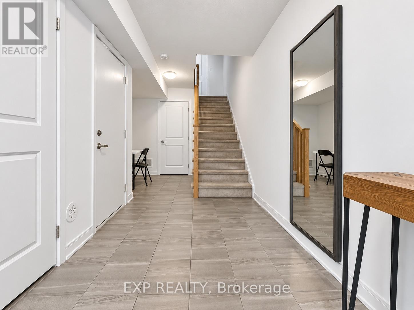 3 Red Maple Lane, Barrie (Innis-Shore), Ontario  L4N 0H7 - Photo 5 - S13764420