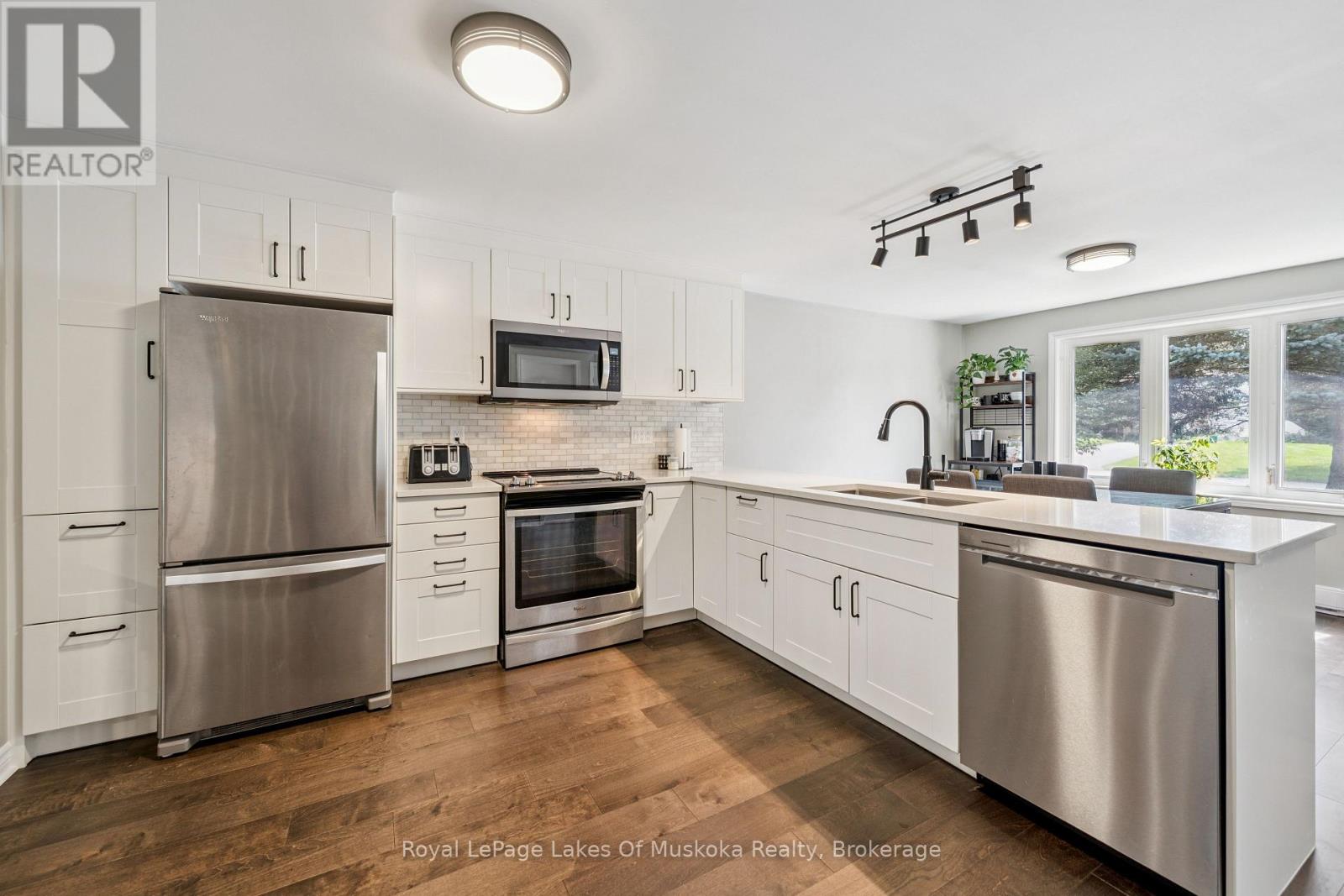 23 Maypark Drive, Bracebridge (Monck (Bracebridge)), Ontario  P1L 1C3 - Photo 7 - X13764388