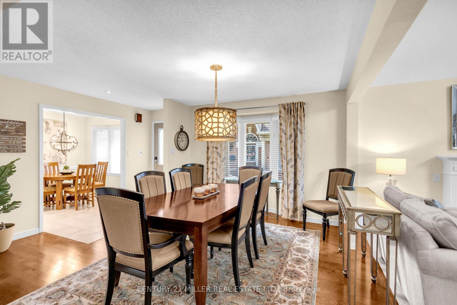 4 - 2175 Country Club Drive, Burlington, Ontario  L7M 4H9 - Photo 5 - W13764382