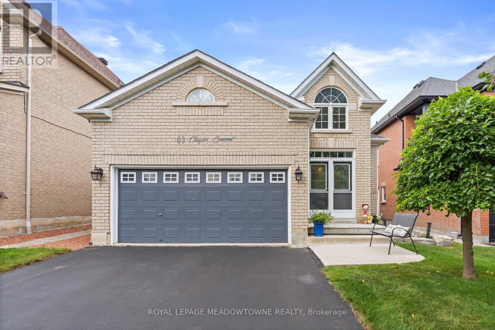 69 Chaplin Crescent, Halton Hills, Ontario  L7G 5V6 - Photo 1 - W13764408