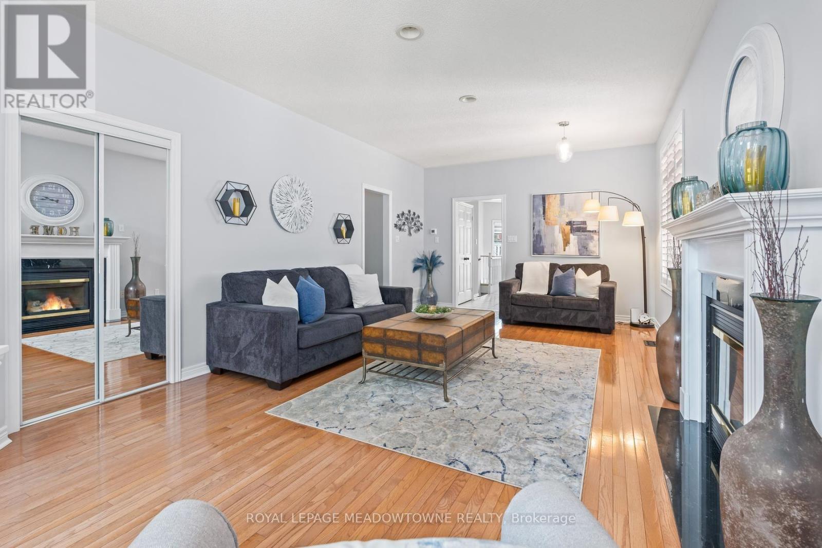 69 Chaplin Crescent, Halton Hills, Ontario  L7G 5V6 - Photo 10 - W13764408