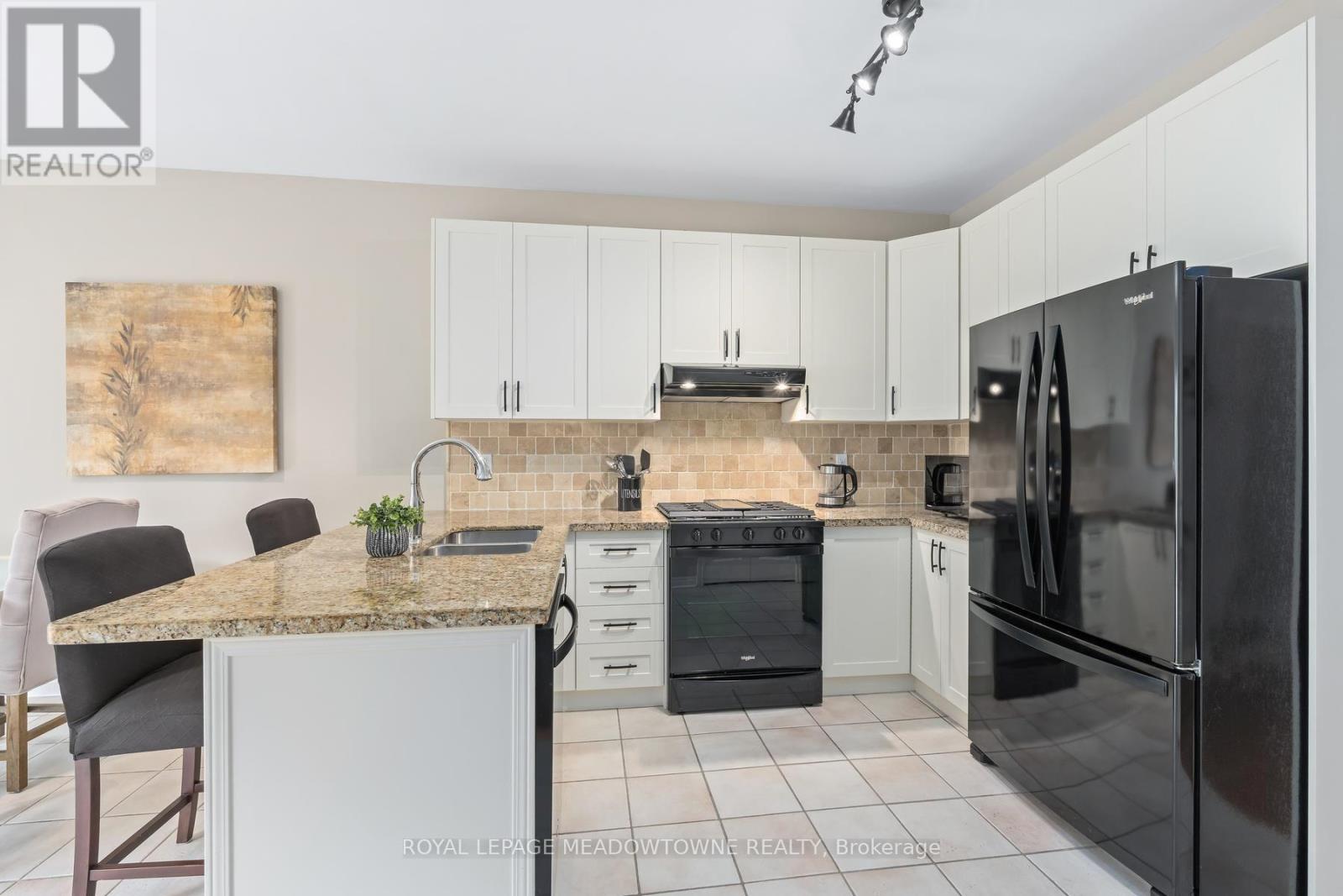 69 Chaplin Crescent, Halton Hills, Ontario  L7G 5V6 - Photo 14 - W13764408