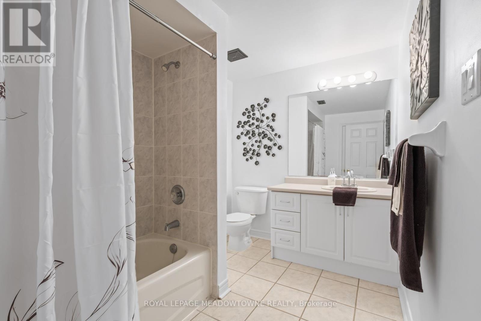 69 Chaplin Crescent, Halton Hills, Ontario  L7G 5V6 - Photo 33 - W13764408