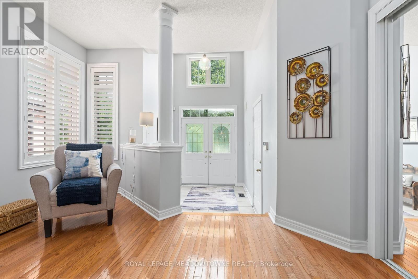 69 Chaplin Crescent, Halton Hills, Ontario  L7G 5V6 - Photo 6 - W13764408